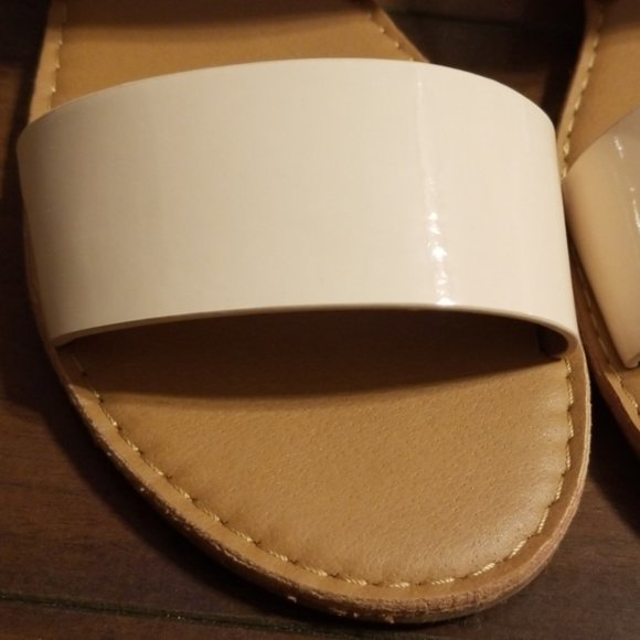 Lulus Time to Chill Nude Patent Slide Sandals - Picture 5 of 8
